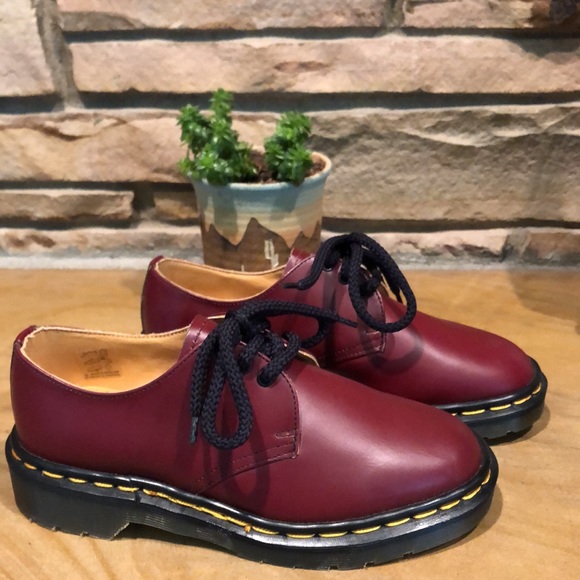 Dr. Martens NEW Cherry Red Smooth Eyelet Sz 5 - Picture 5 of 11